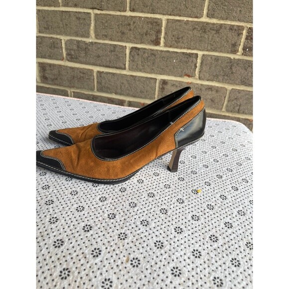 Vintage suede y2k pointed low heeled brown women’s shoe - Picture 2 of 5